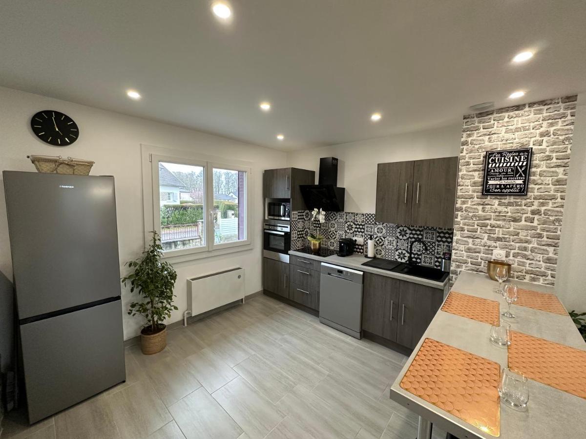 Agreable Maison Avec Jardin A Joinville Esterno foto