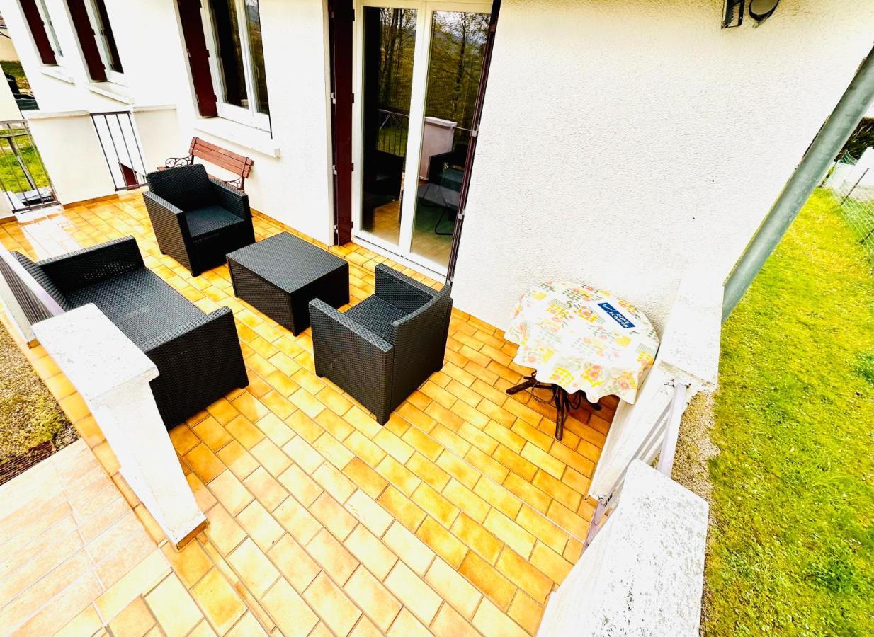 Agreable Maison Avec Jardin A Joinville Esterno foto