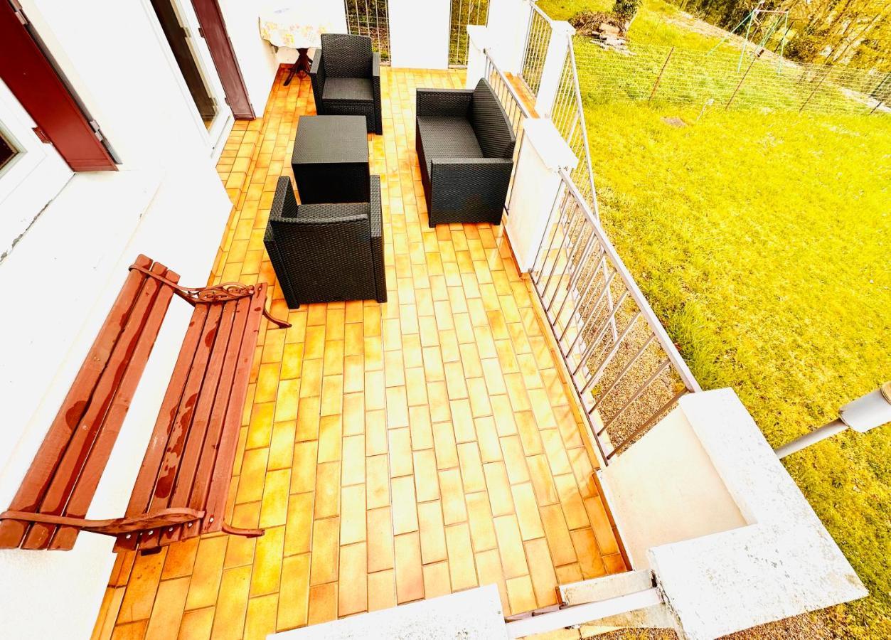 Agreable Maison Avec Jardin A Joinville Esterno foto